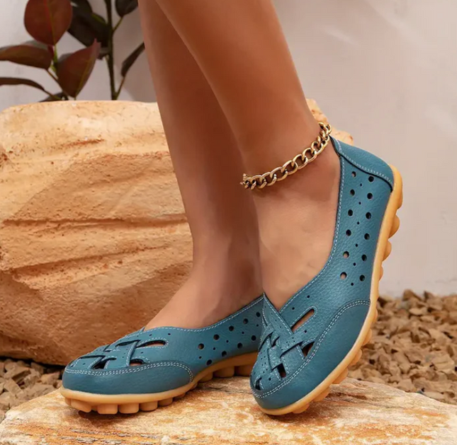 Comfyfleek Wide Toe Box & Wide Size Leather Moccasin